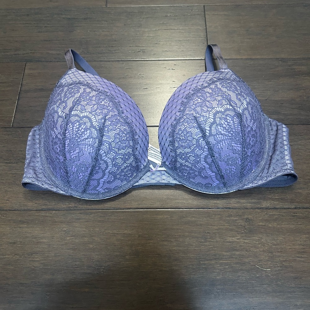 Victoria's Secret Purple Lace Bra with Underwire Support